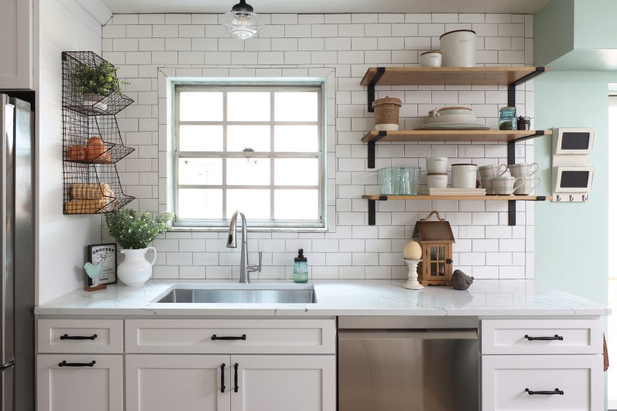 subway tile, farmhouse kitchen, white shaker cabinets, 90's updated kitchen